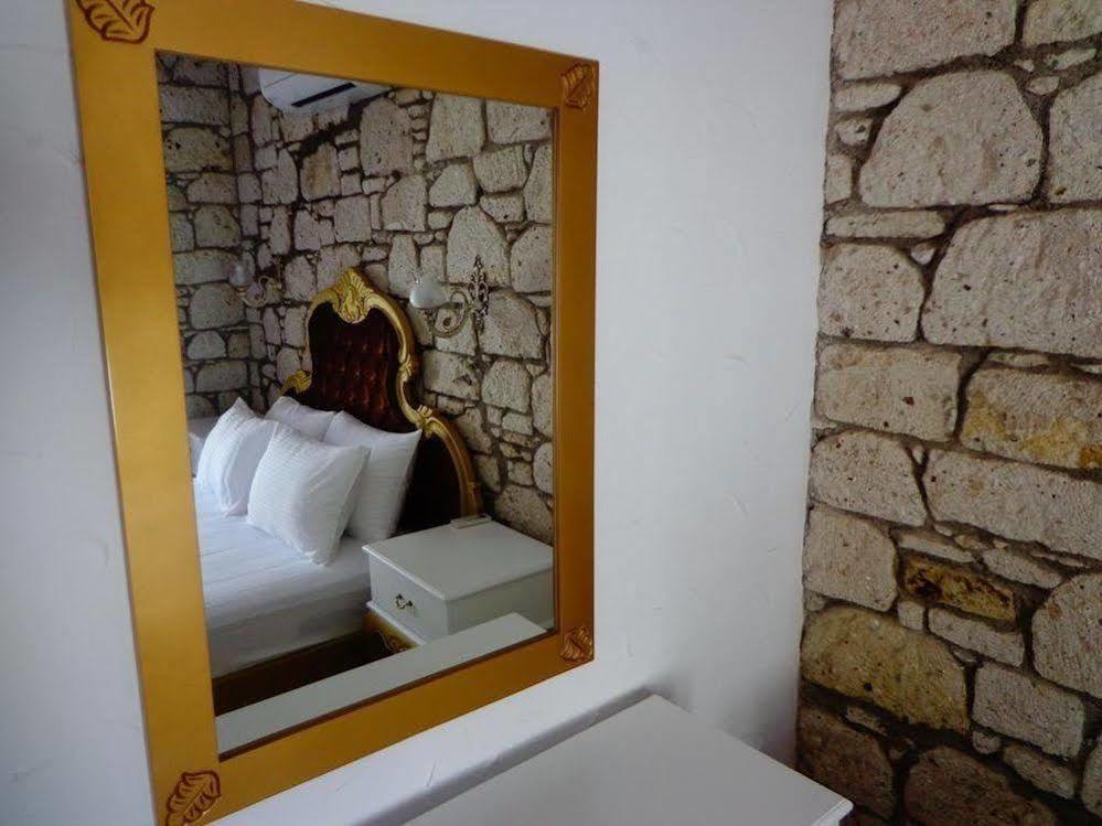 Alacati Alaris Hotel ภายนอก รูปภาพ