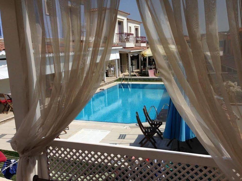 Alacati Alaris Hotel ภายนอก รูปภาพ